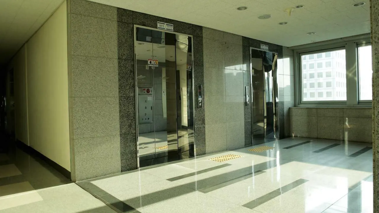 Location In Myeong Dong Pr Studio Apartment Seoul